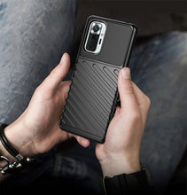 Заредете изображение във визуализатора на галерията – Thunder Case Flexible Tough Rugged Cover TPU Case for Xiaomi Redmi Note 10 Pro blue - TopMag
