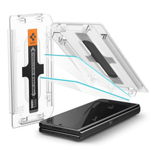 Заредете изображение във визуализатора на галерията – SPIGEN Tempered Glass GLAS.TR ”EZ FIT” 2-PACK do SAMSUNG Z FOLD 5 transparent
