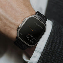 Заредете изображение във визуализатора на галерията – Uniq Osta Strap Case for Apple Watch 42/44/45/ 49mm Series 1/2/3/4/5/6/7/8/SE/SE2/Ultra Stainless Steel - Black
