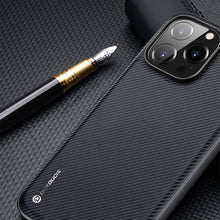 Заредете изображение във визуализатора на галерията – Dux Ducis Fino case and nylon cover for iPhone 14 Pro red
