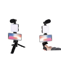Заредете изображение във визуализатора на галерията – Mobile phone tripod for video calls - black
