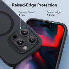Заредете изображение във визуализатора на галерията – ESR Cloud Halolock case with MagSafe for iPhone 15 Pro Max - black
