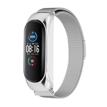 Заредете изображение във визуализатора на галерията – Replacement Metal Band Magnetic Bracelet Strap For Xiaomi Mi Band 5 / Mi Band 4 / Mi Band 3 Silver - TopMag
