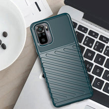 Заредете изображение във визуализатора на галерията – Thunder Case Flexible Tough Rugged Cover TPU Case for Xiaomi Redmi Note 10 / Redmi Note 10S green - TopMag
