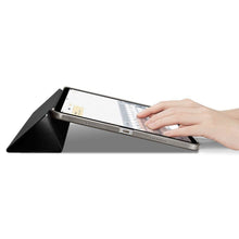 Заредете изображение във визуализатора на галерията – SPIGEN SMART FOLD IPAD PRO 11 2021 BLACK - TopMag

