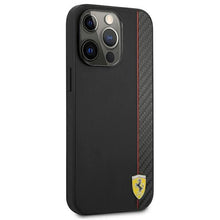 Заредете изображение във визуализатора на галерията – Ferrari FESAXHCP13XBK iPhone 13 Pro Max 6,7" czarny/black hardcase On Track Carbon Stripe
