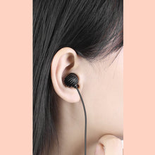 Заредете изображение във визуализатора на галерията – Joyroom in-ear earphones 3.5mm mini jack with remote and microphone white (JR-EL112) - TopMag

