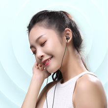 Заредете изображение във визуализатора на галерията – Joyroom ear headphones 3.5mm mini jack with remote and microphone black (JR-EL114) - TopMag
