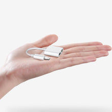 Заредете изображение във визуализатора на галерията – Joyroom Lightning - 2x Lightning headphone adapter audio and charging white (S-Y104) - TopMag
