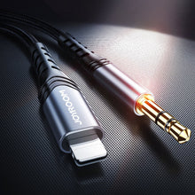 Заредете изображение във визуализатора на галерията – Joyroom AUX stereo audio cable 3.5 mm mini jack - Lightning for iPhone iPad 2 m black (SY-A02) - TopMag
