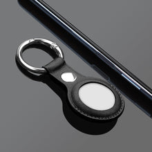 Заредете изображение във визуализатора на галерията – PU leather key ring keychain case for Apple AirTag black - TopMag
