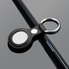 Заредете изображение във визуализатора на галерията – PU leather key ring keychain case for Apple AirTag black - TopMag
