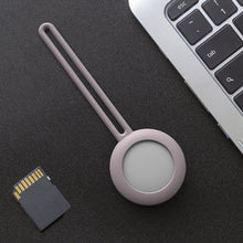 Заредете изображение във визуализатора на галерията – Silicone flexible cover keychain loop case for Apple AirTag pink - TopMag
