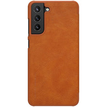Заредете изображение във визуализатора на галерията – Nillkin Qin original leather case cover for Samsung Galaxy S21 FE brown - TopMag
