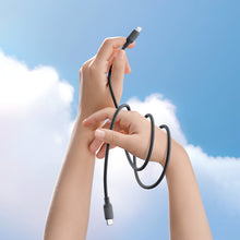 Заредете изображение във визуализатора на галерията – Ugreen fast charging cable USB Type C - Lightning (MFI certified) chip C94 Power Delivery 1m black (US387 20304) - TopMag
