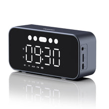 Заредете изображение във визуализатора на галерията – Dudao Y17 Bluetooth watch / speaker - silver
