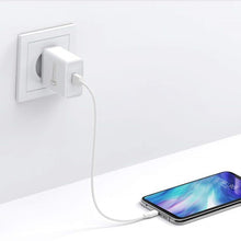 Заредете изображение във визуализатора на галерията – Ugreen CD122 Quick Charge 3.0 Quick Charge 3.0 18W 3A USB Wall Charger White (10133) - TopMag
