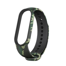 Заредете изображение във визуализатора на галерията – Replacement Camo Silicone Wristband TPU Strap Bracelet Bangle For Xiaomi Mi Band 6 / Mi Band 5 Camo Green - TopMag
