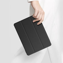 Заредете изображение във визуализатора на галерията – Dux Ducis Toby armored tough Smart Cover for iPad Pro 12.9'' 2021 with a holder for Apple Pencil black - TopMag
