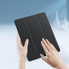 Заредете изображение във визуализатора на галерията – Dux Ducis Toby armored tough Smart Cover for iPad Pro 12.9'' 2021 with a holder for Apple Pencil black - TopMag
