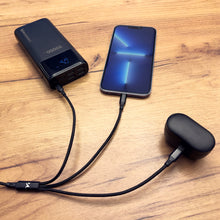 Заредете изображение във визуализатора на галерията – Wozinsky cable 3w1 USB - USB Typ C/ micro USB/ Lightning 2,8A 1,25m black - TopMag
