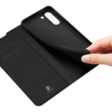 Заредете изображение във визуализатора на галерията – Dux Ducis Skin Pro Bookcase type case for Samsung Galaxy S21 FE black - TopMag
