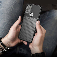 Заредете изображение във визуализатора на галерията – Thunder Case Flexible Tough Rugged Cover TPU Case for Motorola Moto G50 black - TopMag
