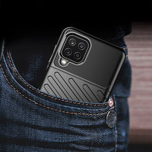 Заредете изображение във визуализатора на галерията – Thunder Case Flexible Tough Rugged Cover TPU Case for Samsung Galaxy A22 4G green - TopMag
