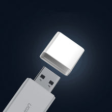 Заредете изображение във визуализатора на галерията – Ugreen portable TF/SD card reader for USB 3.0 white (CM104)

