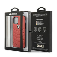 Заредете изображение във визуализатора на галерията – Ferrari FEHQUHCP12LRE iPhone 12 Pro Max 6,7" czerwony/red hardcase Off Track Quilted - TopMag
