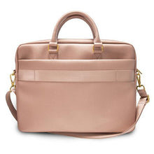 Заредете изображение във визуализатора на галерията – Guess Torba GUCB15PUSASPI 16" różowy/pink Saffiano Script - TopMag
