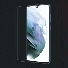 Заредете изображение във визуализатора на галерията – Nillkin Amazing H Tempered Glass Screen Protector 9H for Samsung Galaxy S21 FE - TopMag
