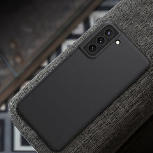 Заредете изображение във визуализатора на галерията – Nillkin Super Frosted Shield Samsung Galaxy S21 FE 2021 Black - TopMag
