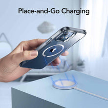 Заредете изображение във визуализатора на галерията – ESR CH HALOLOCK MAGSAFE IPHONE 12/12 PRO CLEAR - TopMag

