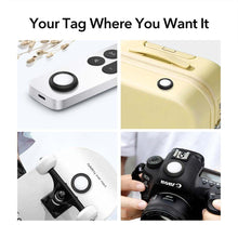 Заредете изображение във визуализатора на галерията – ESR STICK-ON APPLE AIRTAG BLACK &amp; WHITE - TopMag
