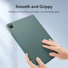 Заредете изображение във визуализатора на галерията – ESR REBOUND MAGNETIC IPAD PRO 11 2020/2021 FORREST GREEN - TopMag
