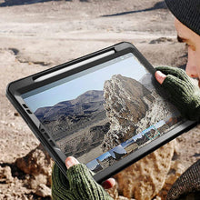 Заредете изображение във визуализатора на галерията – Supcase UNICORN BEETLE PRO PENCIL IPAD PRO 11 2021 BLACK - TopMag
