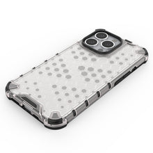 Заредете изображение във визуализатора на галерията – Honeycomb Case armor cover with TPU Bumper for iPhone 13 Pro green - TopMag
