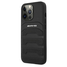 Заредете изображение във визуализатора на галерията – AMG AMHCP13XGSEBK iPhone 13 Pro Max 6,7" czarny/black hardcase Leather Debossed Lines
