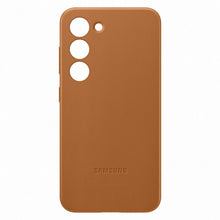 Заредете изображение във визуализатора на галерията – Samsung Leather Cover case for Samsung Galaxy S23 genuine camel leather case (EF-VS911LAEGWW)
