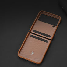 Заредете изображение във визуализатора на галерията – Dux Ducis Venice case for Samsung Galaxy Z Flip 4 leather case brown
