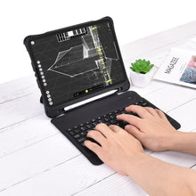 Заредете изображение във визуализатора на галерията – Choetech Keyboard Case wireless Bluetooth keyboard for iPad Pro 11'' 2021 / 2020 / 2018 black (BH-011) - TopMag
