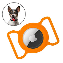 Заредете изображение във визуализатора на галерията – Silicone flexible cover pet dog cat collar loop case for Apple AirTag orange - TopMag
