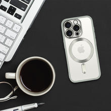 Заредете изображение във визуализатора на галерията – Metallic Magsafe Case for Iphone X/XS Silver
