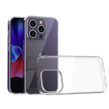 Заредете изображение във визуализатора на галерията – iPhone 15 Pro case from the Ultra Clear series in transparent color
