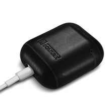 Заредете изображение във визуализатора на галерията – iCarer Leather Vintage natural leather case for AirPods 2 / AirPods 1 black (IAP031-BK) - TopMag
