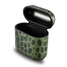 Заредете изображение във визуализатора на галерията – iCarer Leather Crocodile natural leather case for AirPods 2 / AirPods 1 green (WMAP008-GN) - TopMag
