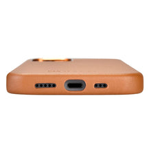 Заредете изображение във визуализатора на галерията – iCarer Case Leather genuine leather case for iPhone 12 Pro Max brown (WMI1217-BN) (MagSafe compatible) - TopMag
