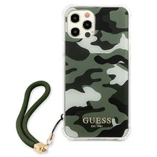 Заредете изображение във визуализатора на галерията – Guess GUHCP12LKSARKA iPhone 12 Pro Max 6,7" zielony/khaki hardcase Camo Collection - TopMag
