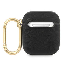 Заредете изображение във визуализатора на галерията – Guess GUA2SASMK AirPods cover czarny/black Saffiano Script Metal Collection - TopMag
